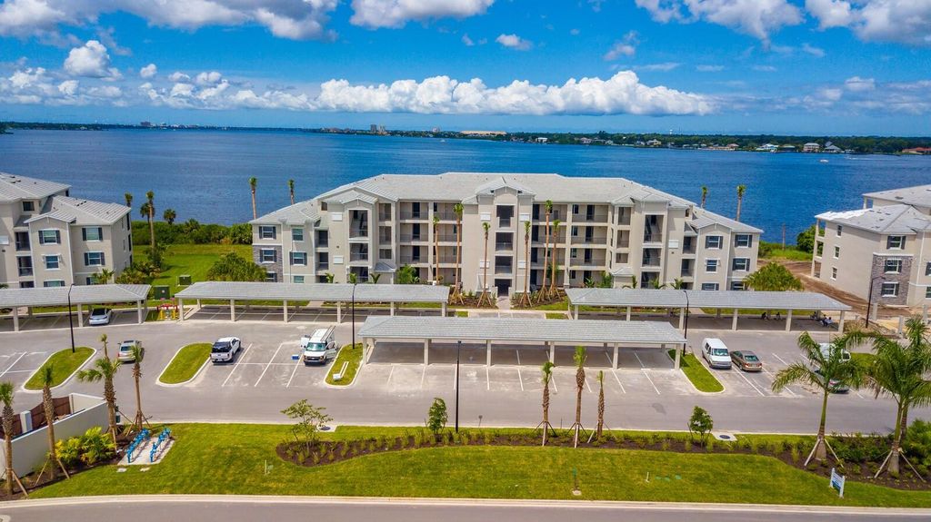 Photo of 910 Tidewater Shores Loop #103, Bradenton, FL 34208 (MLS # A4651931)