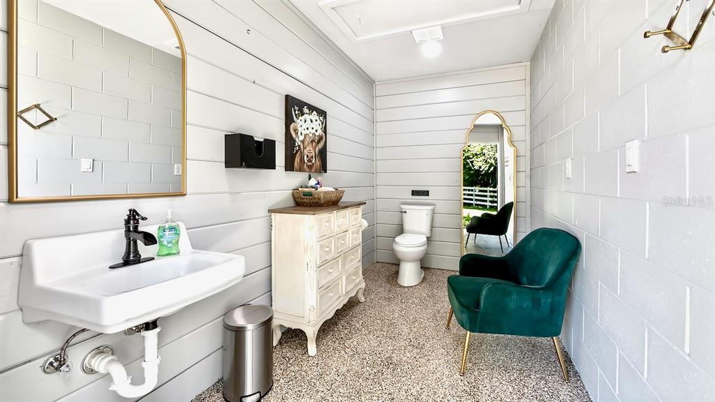 SANFORD FARMS - Residential