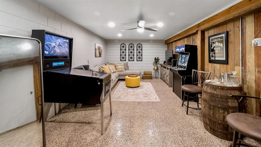 SANFORD FARMS - Residential