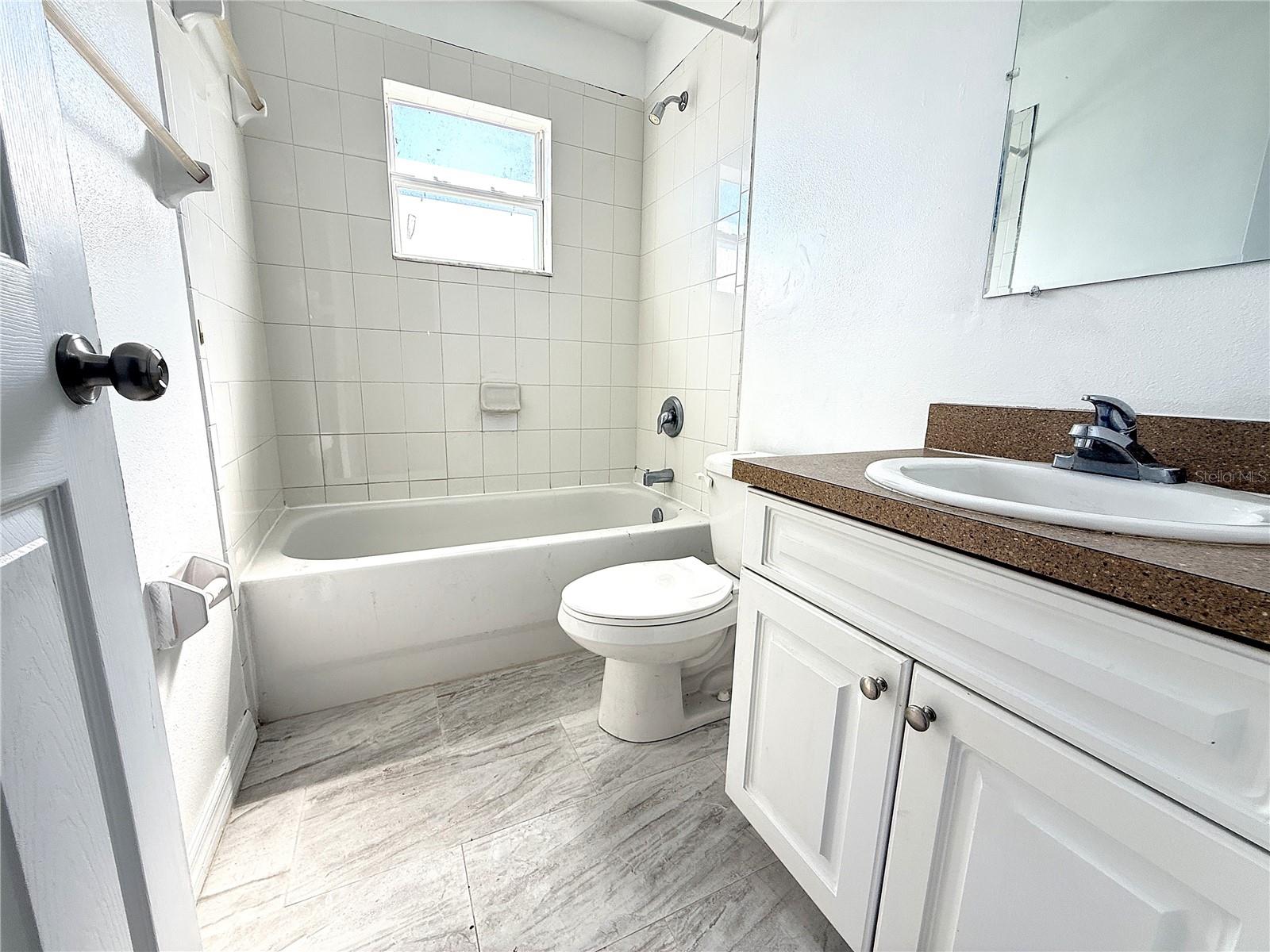 BUENA VISTA - Residential Lease