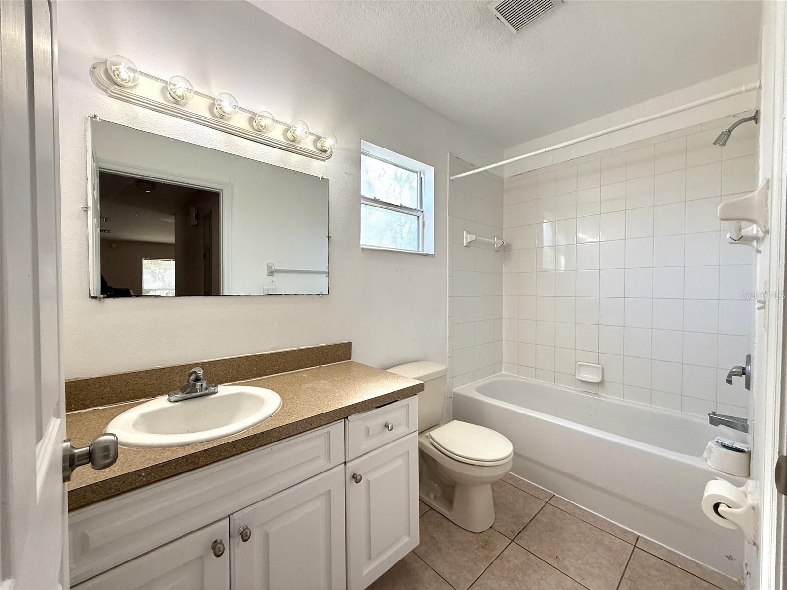 BUENA VISTA - Residential Lease