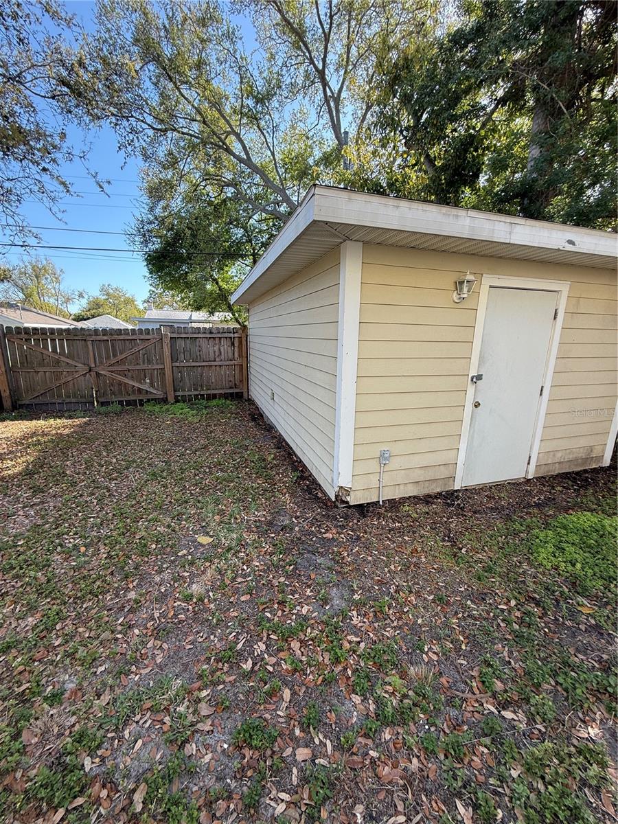 BUENA VISTA - Residential Lease