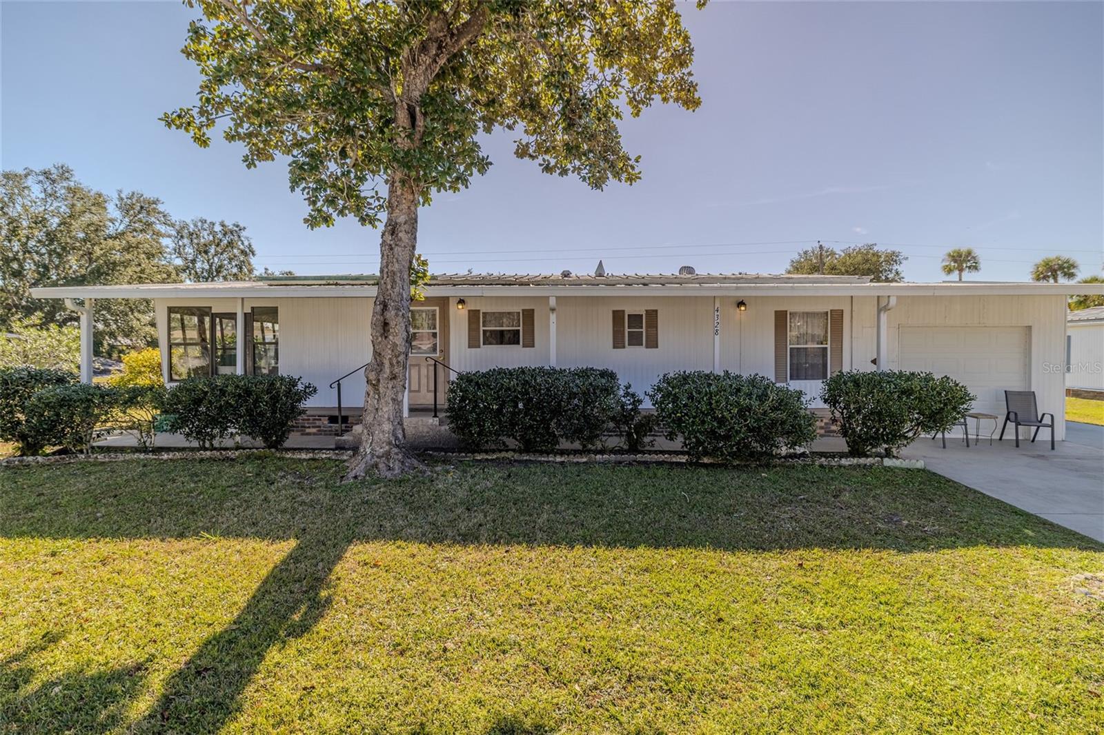 4328 CEDAR WAY