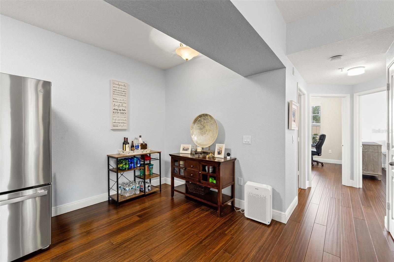 OXFORD PLACE AT TAMPA PALMS - Residential