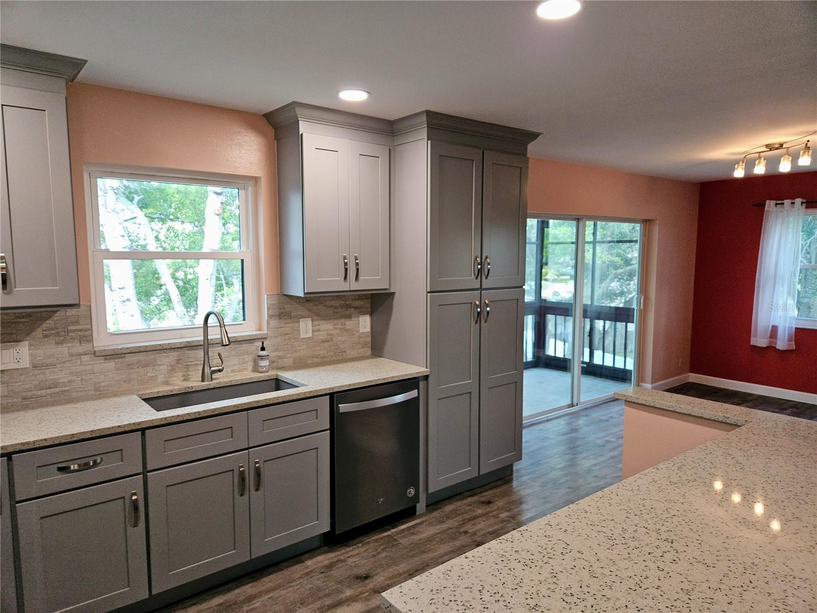 TERRACE PARK OF FIVE TOWNS - Residential