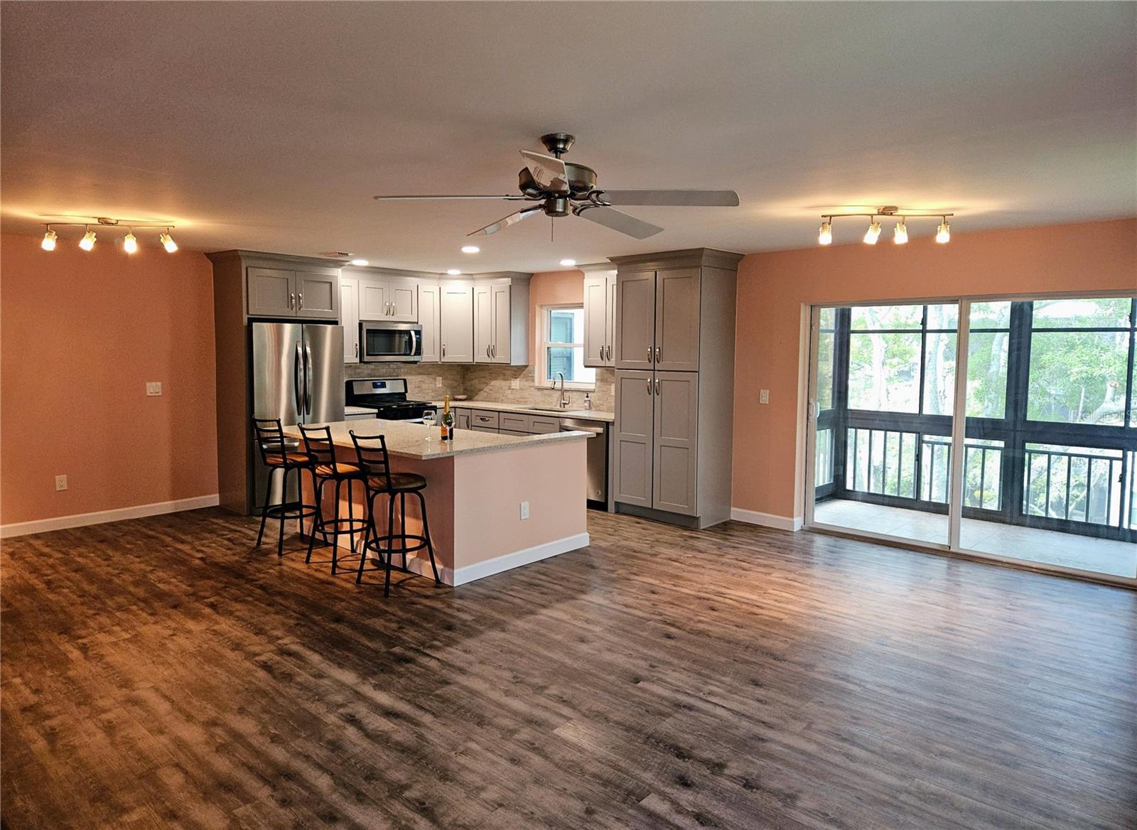 TERRACE PARK OF FIVE TOWNS - Residential