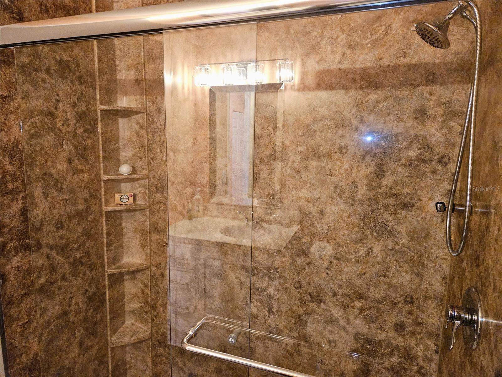 TERRACE PARK OF FIVE TOWNS - Residential