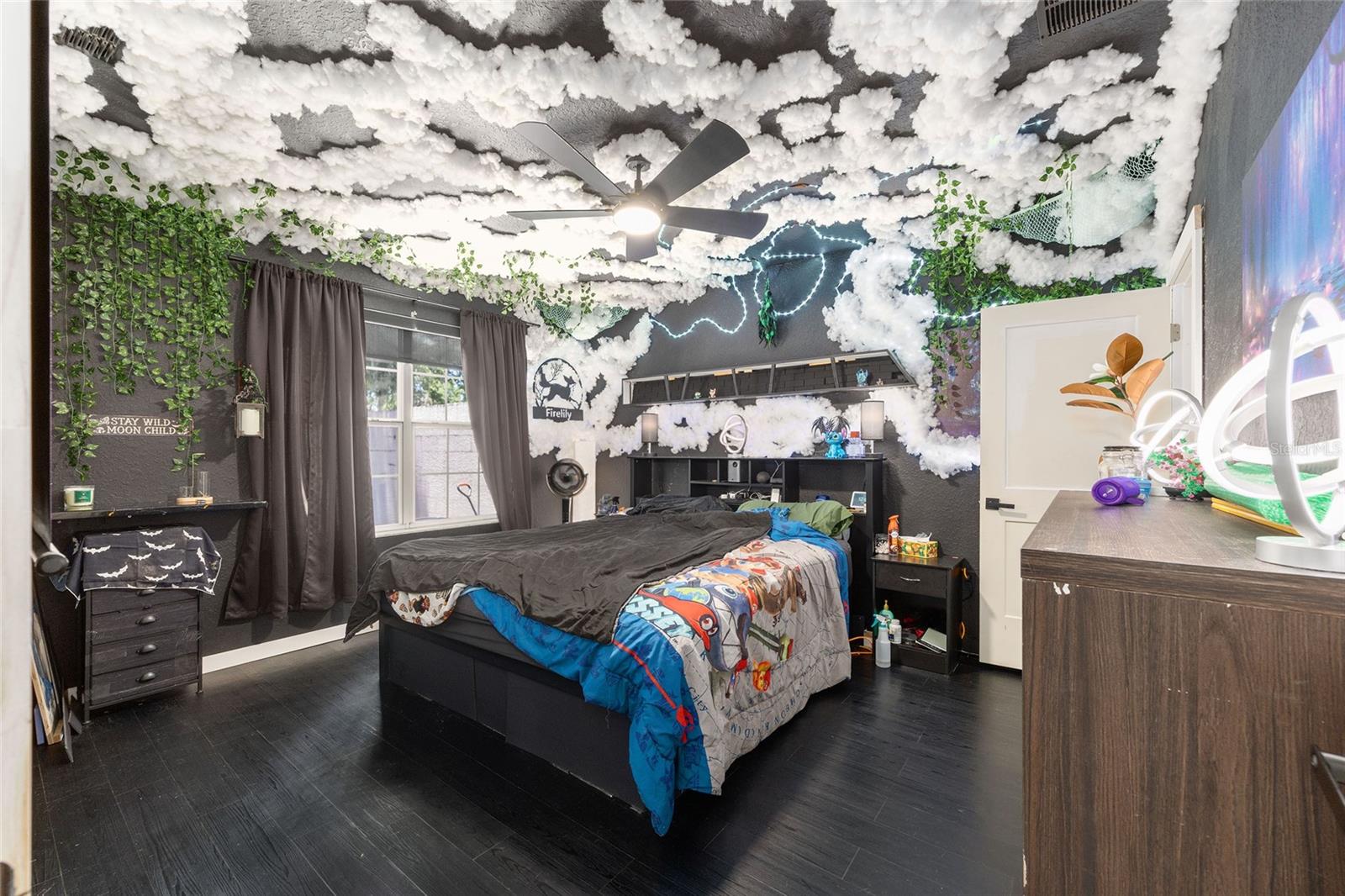 LEE VILLAS - Residential