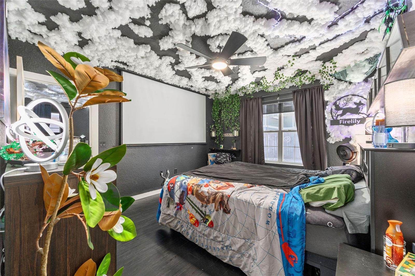 LEE VILLAS - Residential