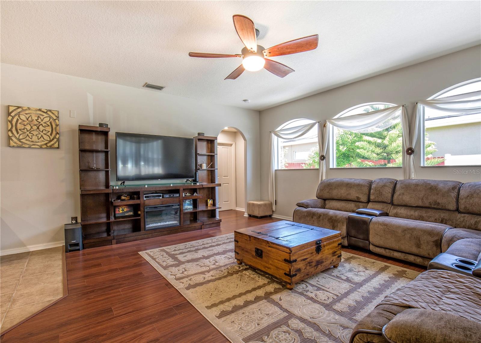 THOUSAND OAKS PH 06-9 - Residential