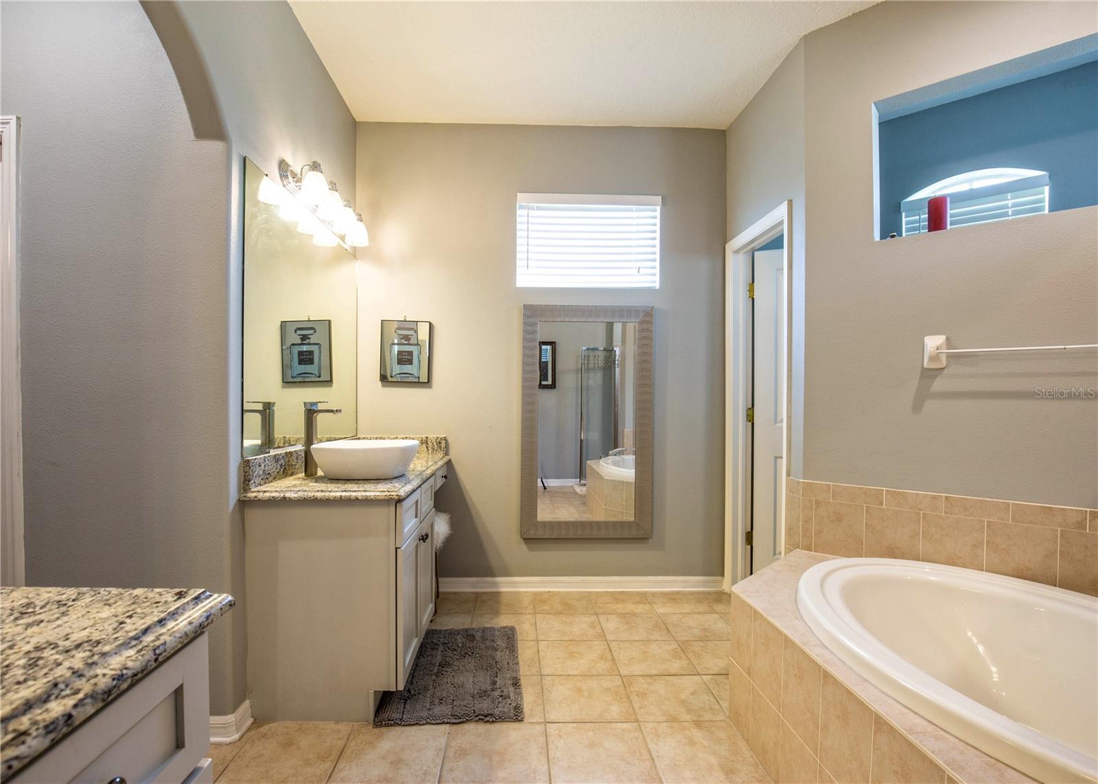 THOUSAND OAKS PH 06-9 - Residential