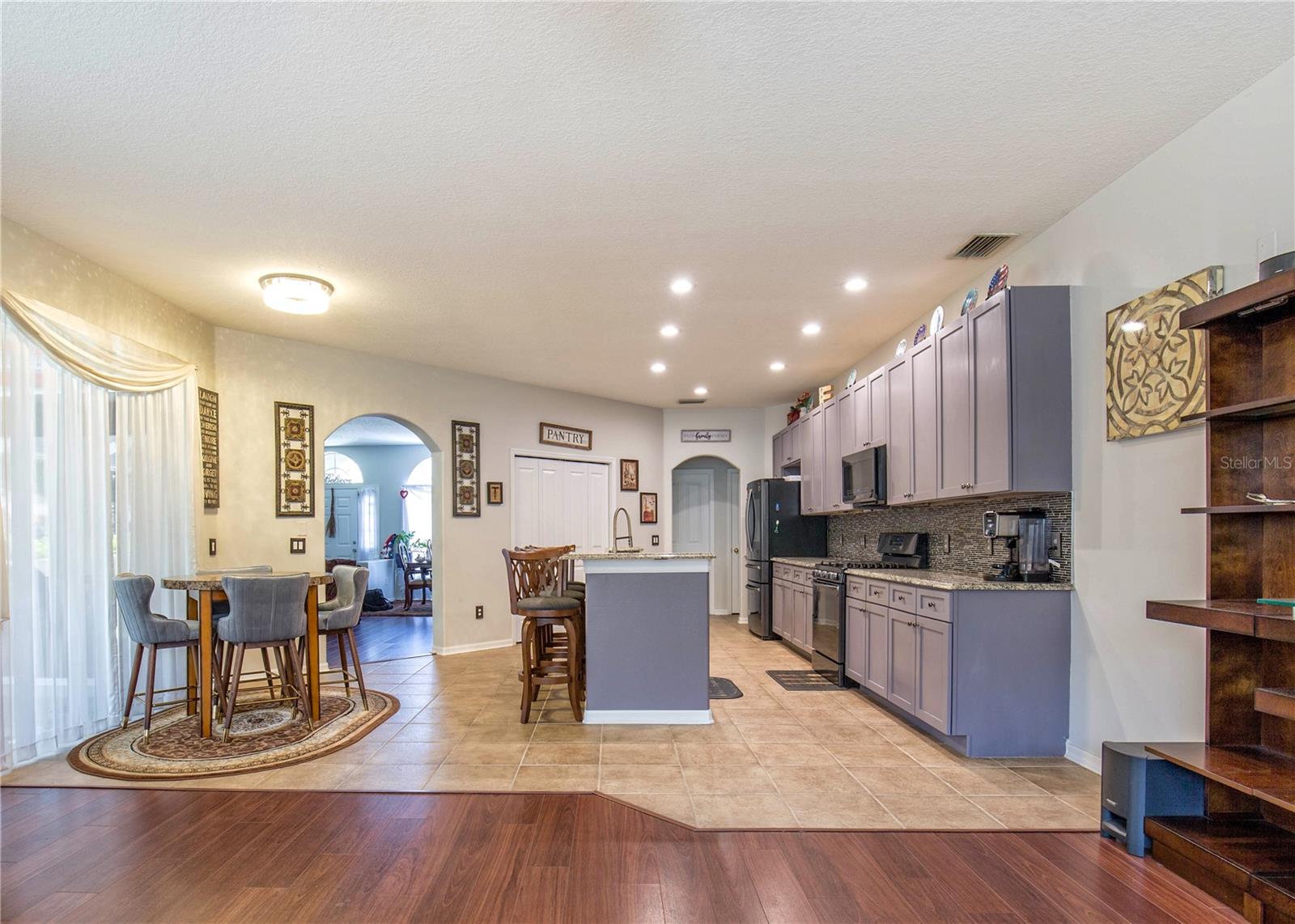 1422 TAWNYBERRY COURT