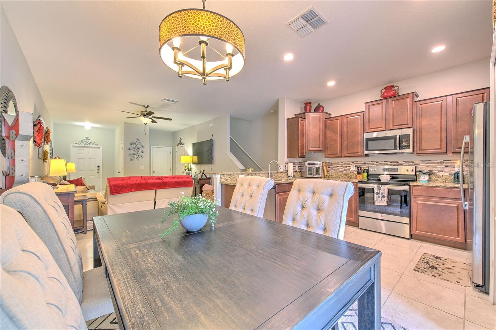 HAWKS POINT PH N TWNHMS - Residential