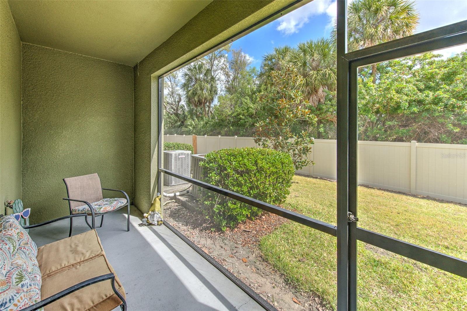 HAWKS POINT PH N TWNHMS - Residential