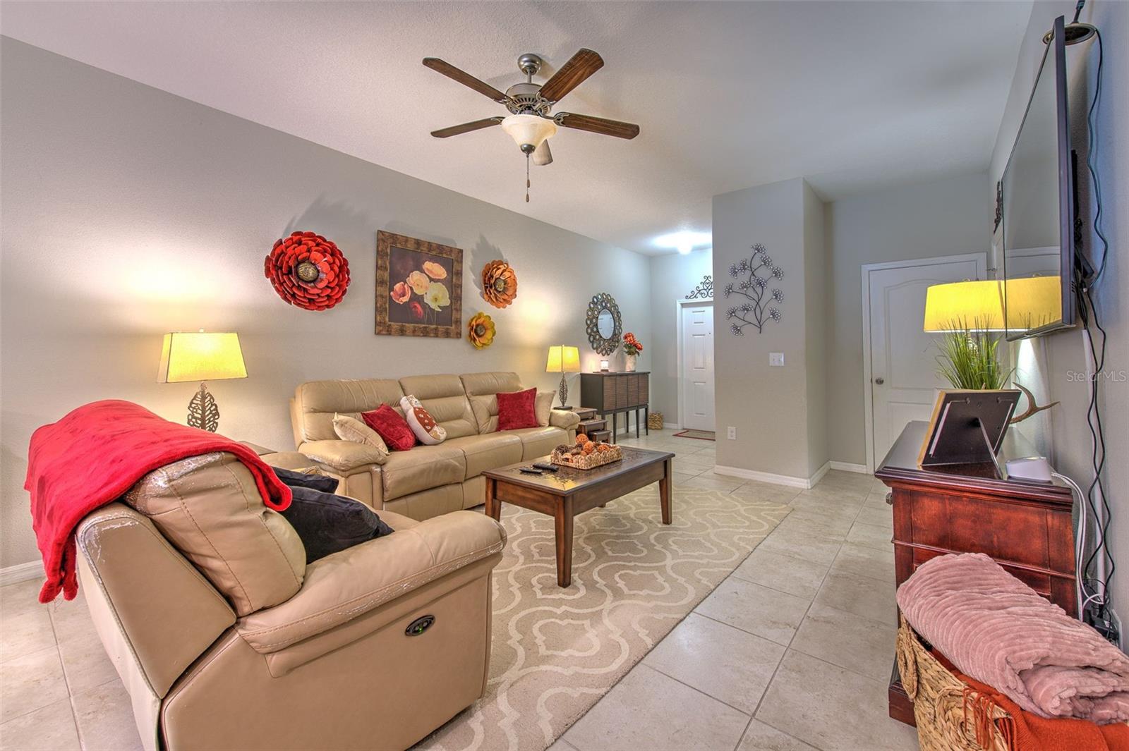 HAWKS POINT PH N TWNHMS - Residential