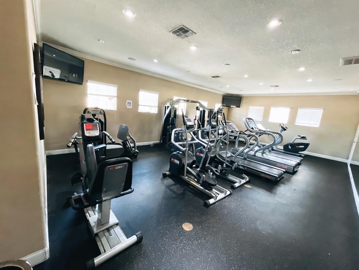 HAWKS POINT PH N TWNHMS - Residential