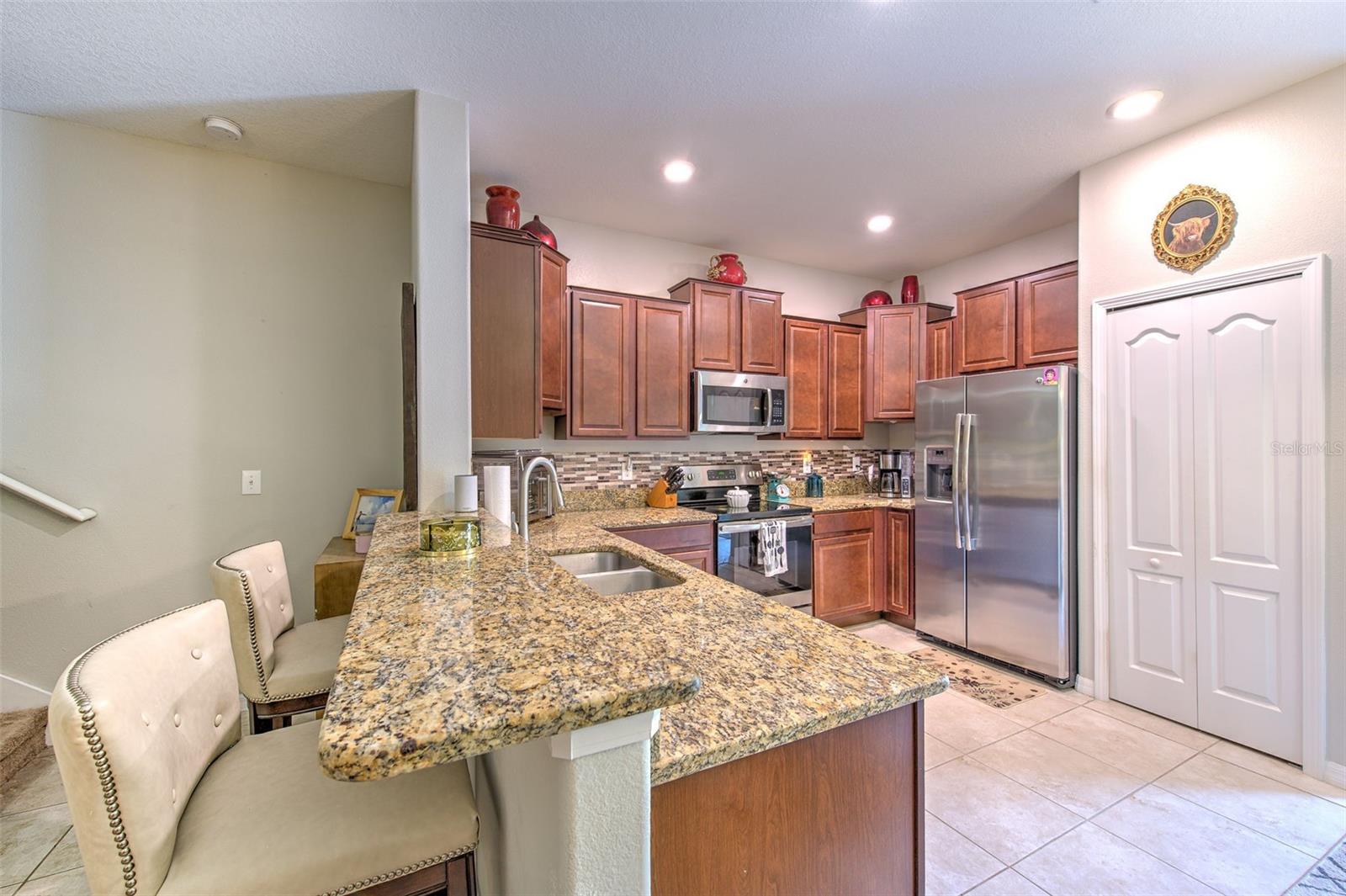 HAWKS POINT PH N TWNHMS - Residential