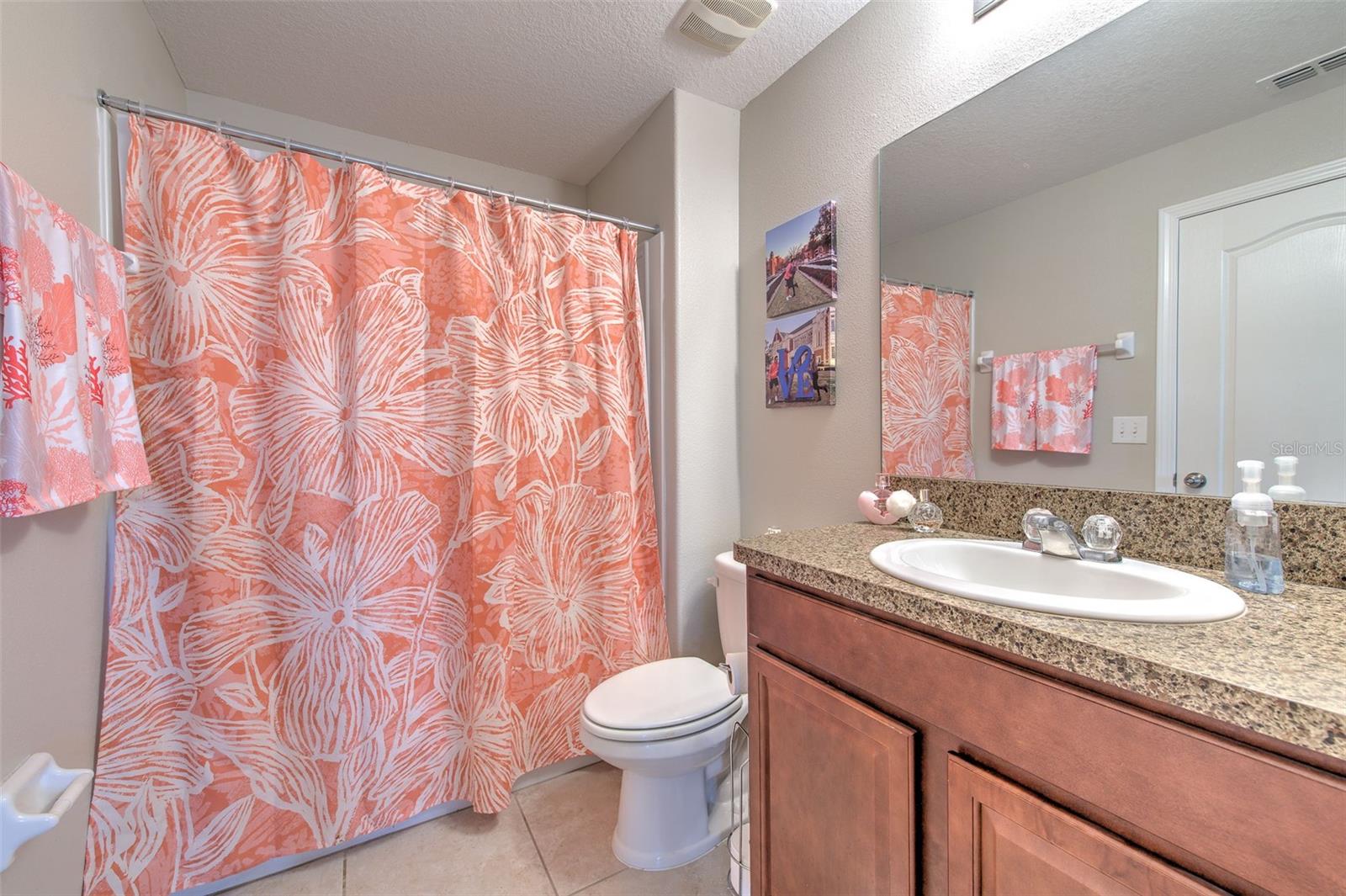 HAWKS POINT PH N TWNHMS - Residential