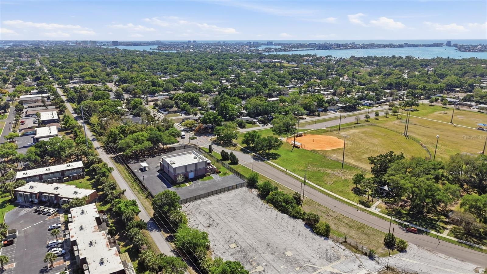 JUNGLE COUNTRY CLUB 3RD ADD - Residential