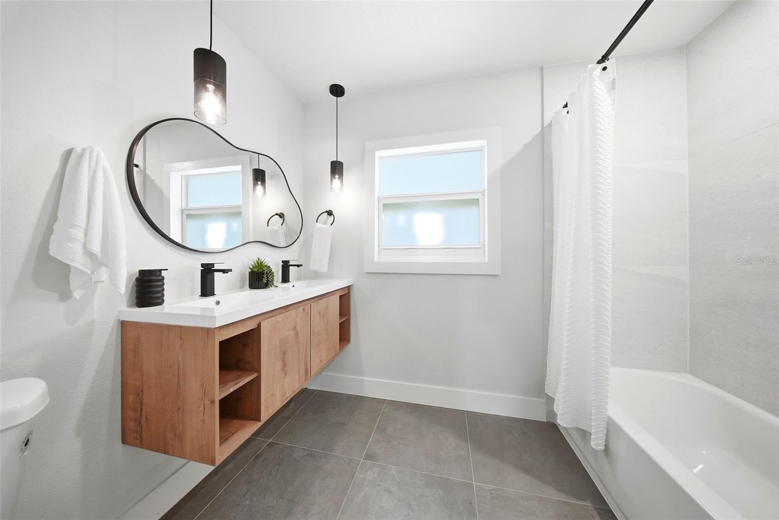 JUNGLE COUNTRY CLUB 3RD ADD - Residential