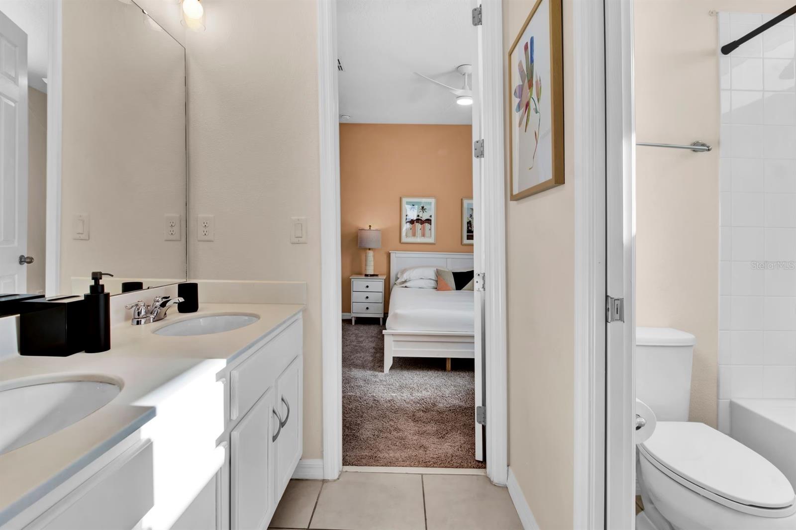 SOLARA RESIDENCE - Residential