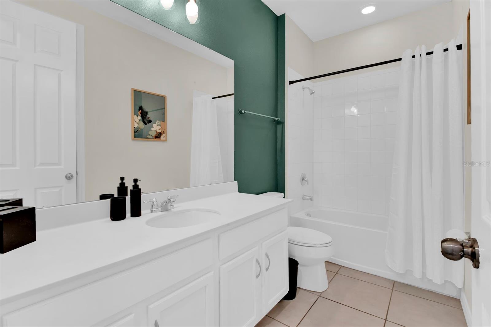 SOLARA RESIDENCE - Residential