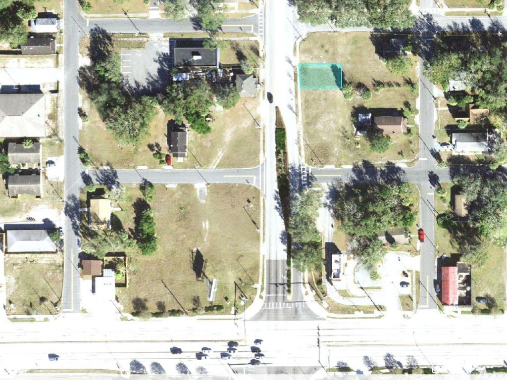 Photo of Martin Luther King Jr Avenue N, Lakeland, FL 33805 (MLS # G5105876)
