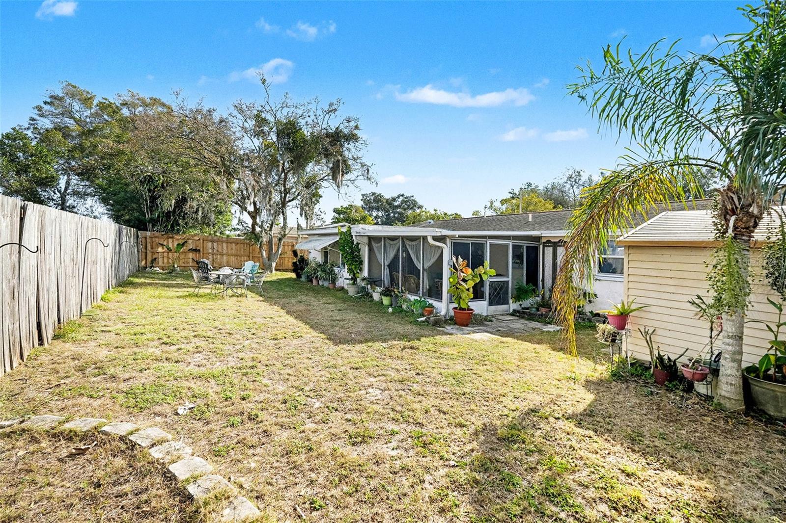 LA VILLA GARDENS - Residential