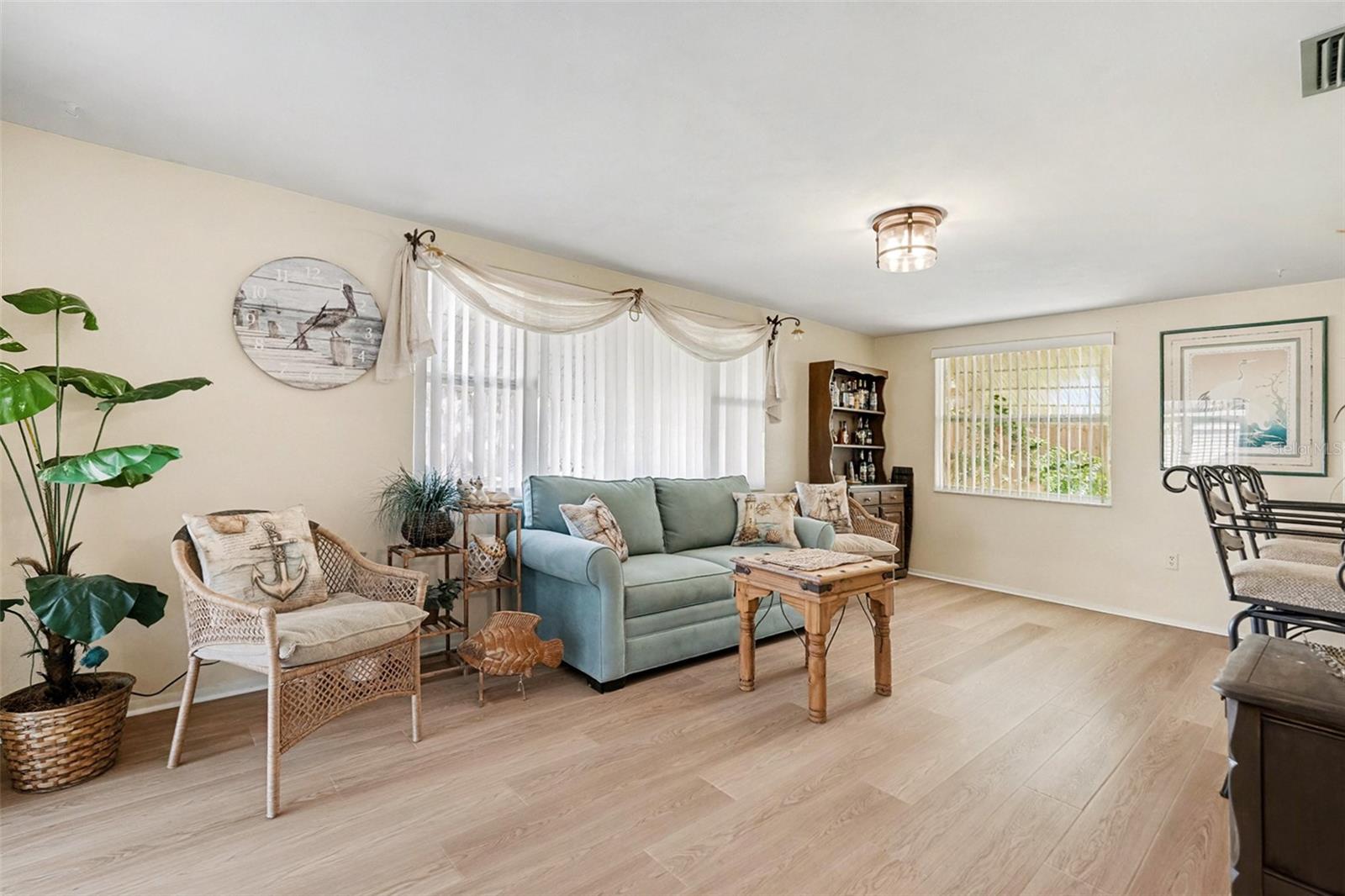 LA VILLA GARDENS - Residential