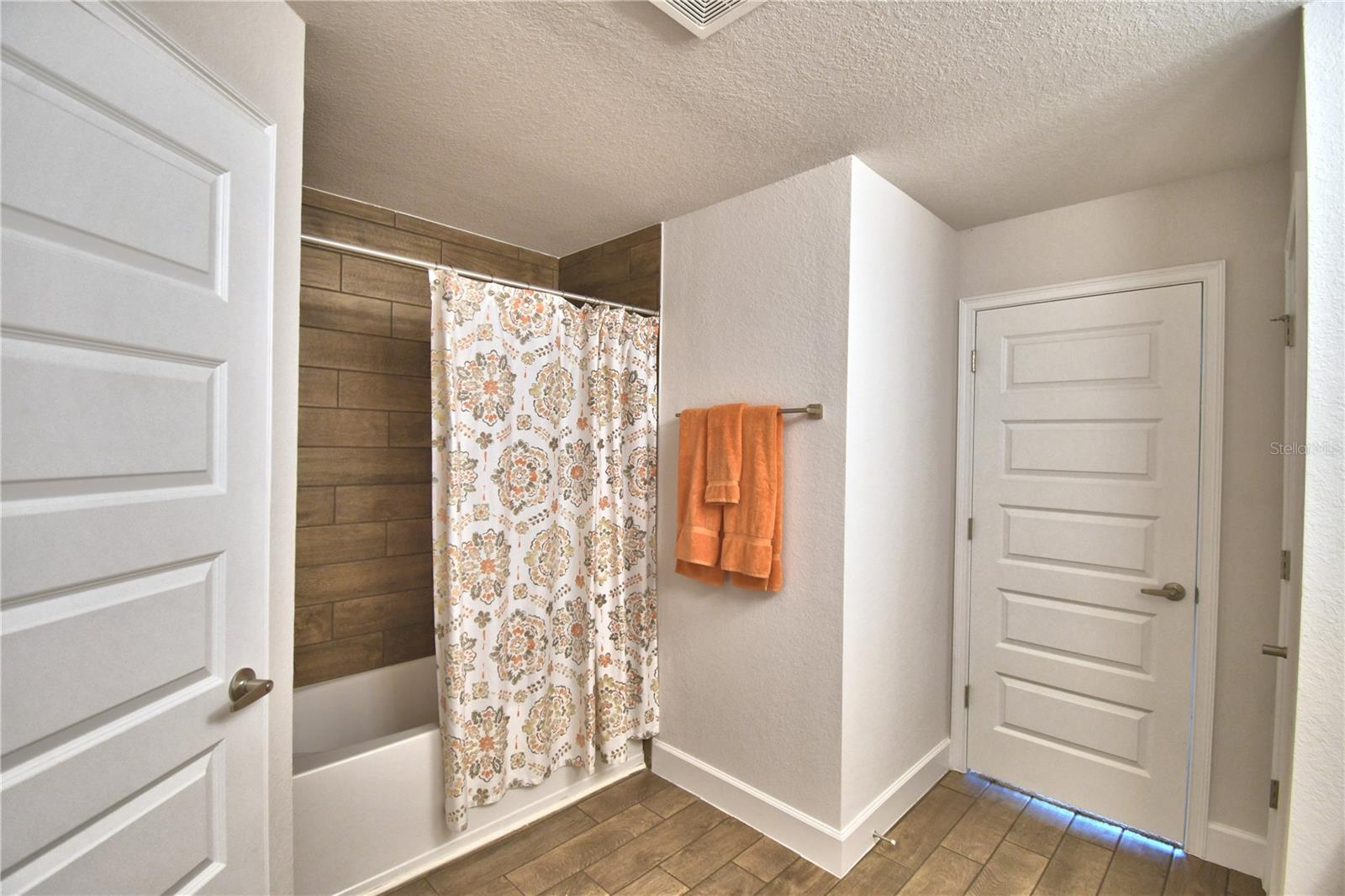 MAGNOLIA PARK - Residential