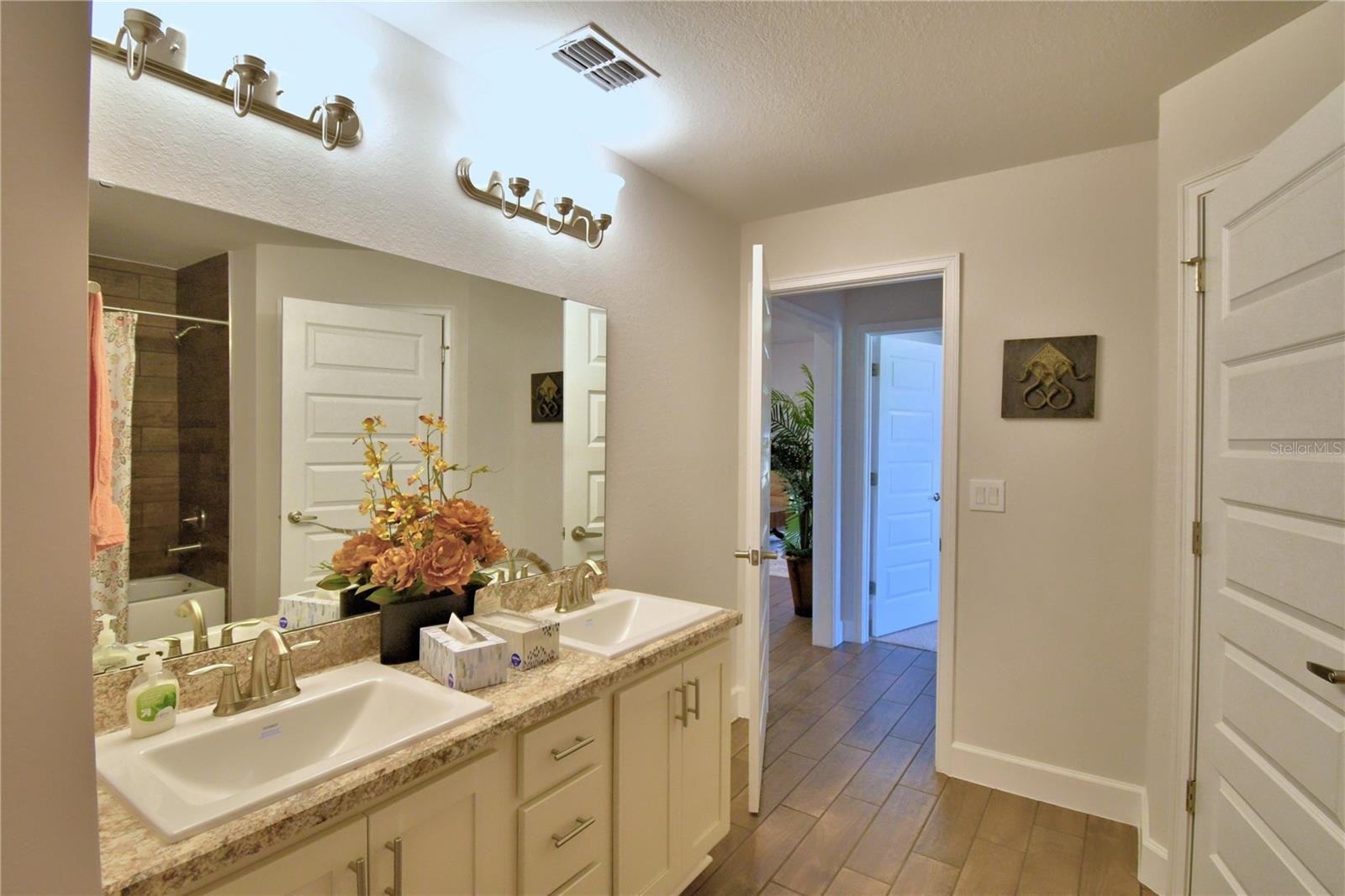 MAGNOLIA PARK - Residential