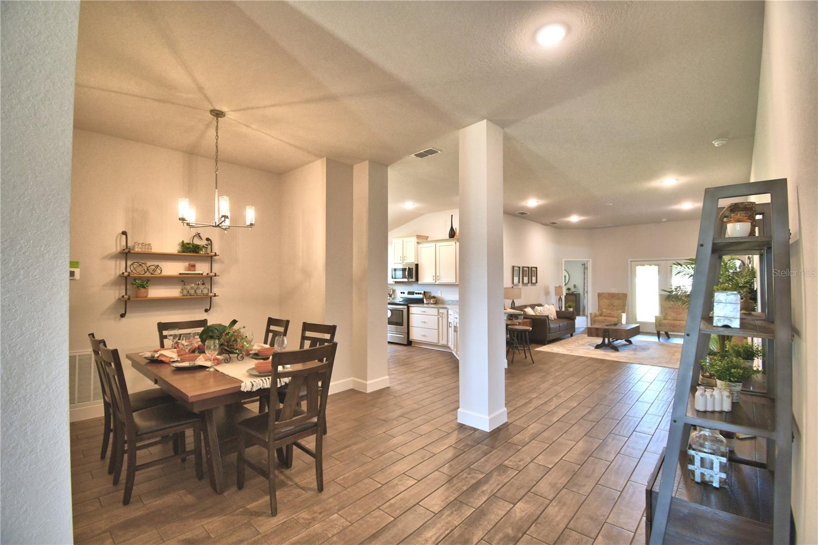 MAGNOLIA PARK - Residential