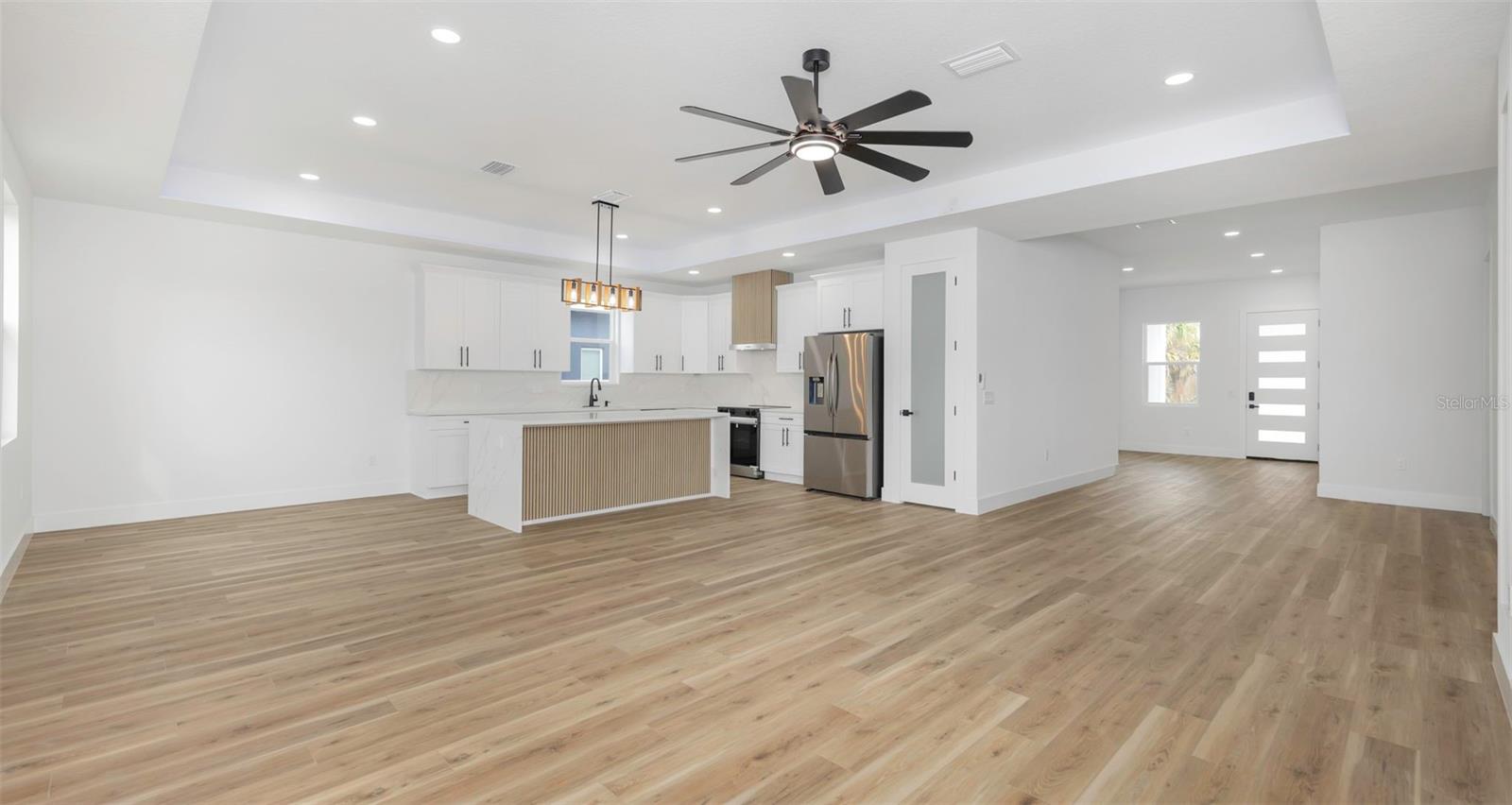 NEW ATHENS CITY - Residential