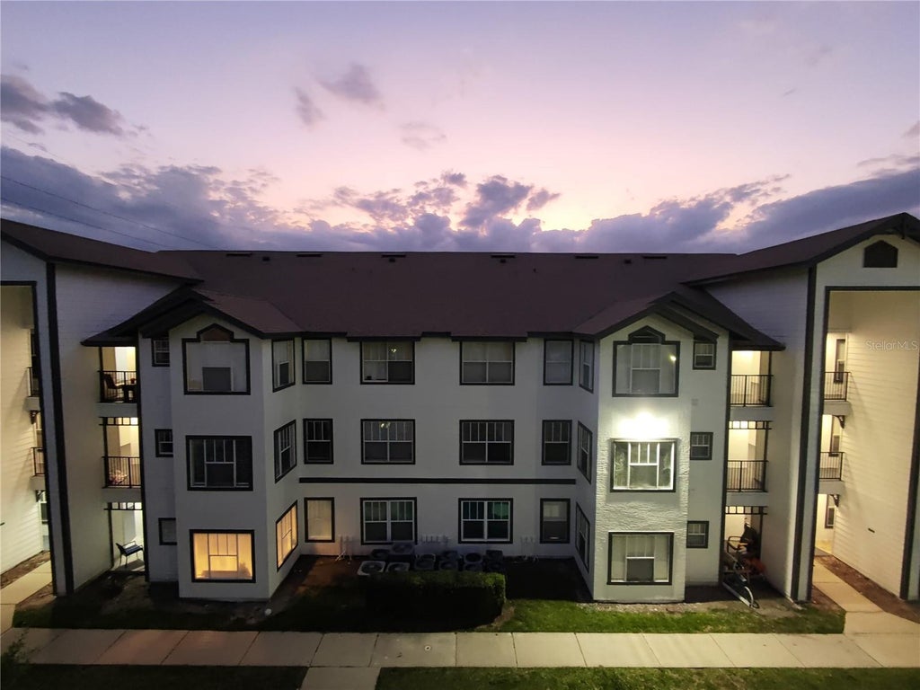Photo of 2208 Antigua Place #916, Kissimmee, FL 34741 (MLS # O6445397)