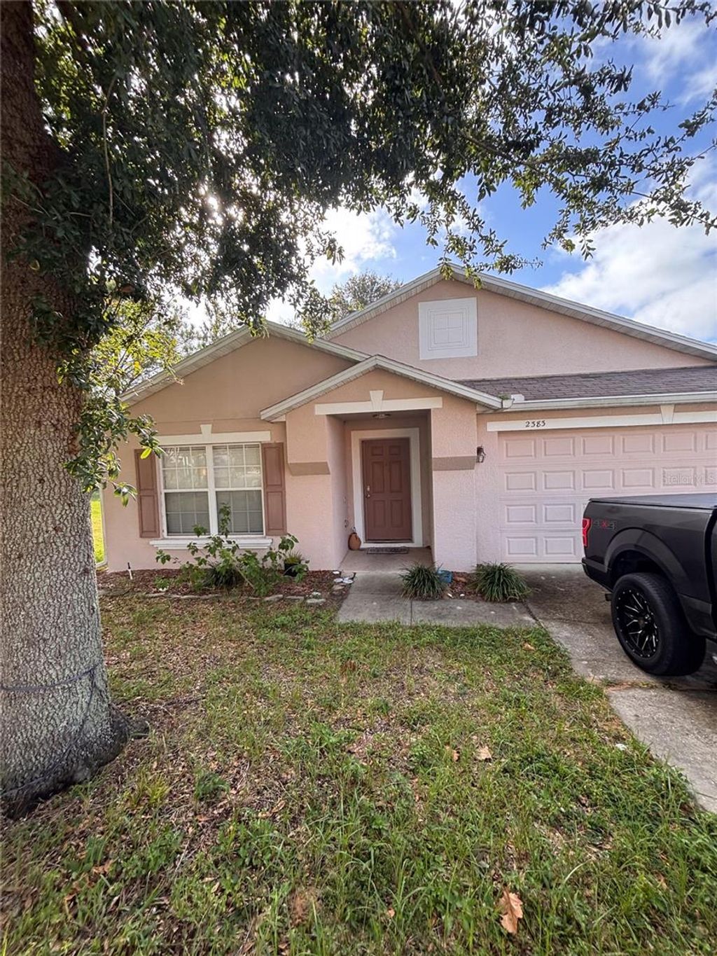 Photo of 2383 Martins Run, Tavares, FL 32778 (MLS # O6352564)