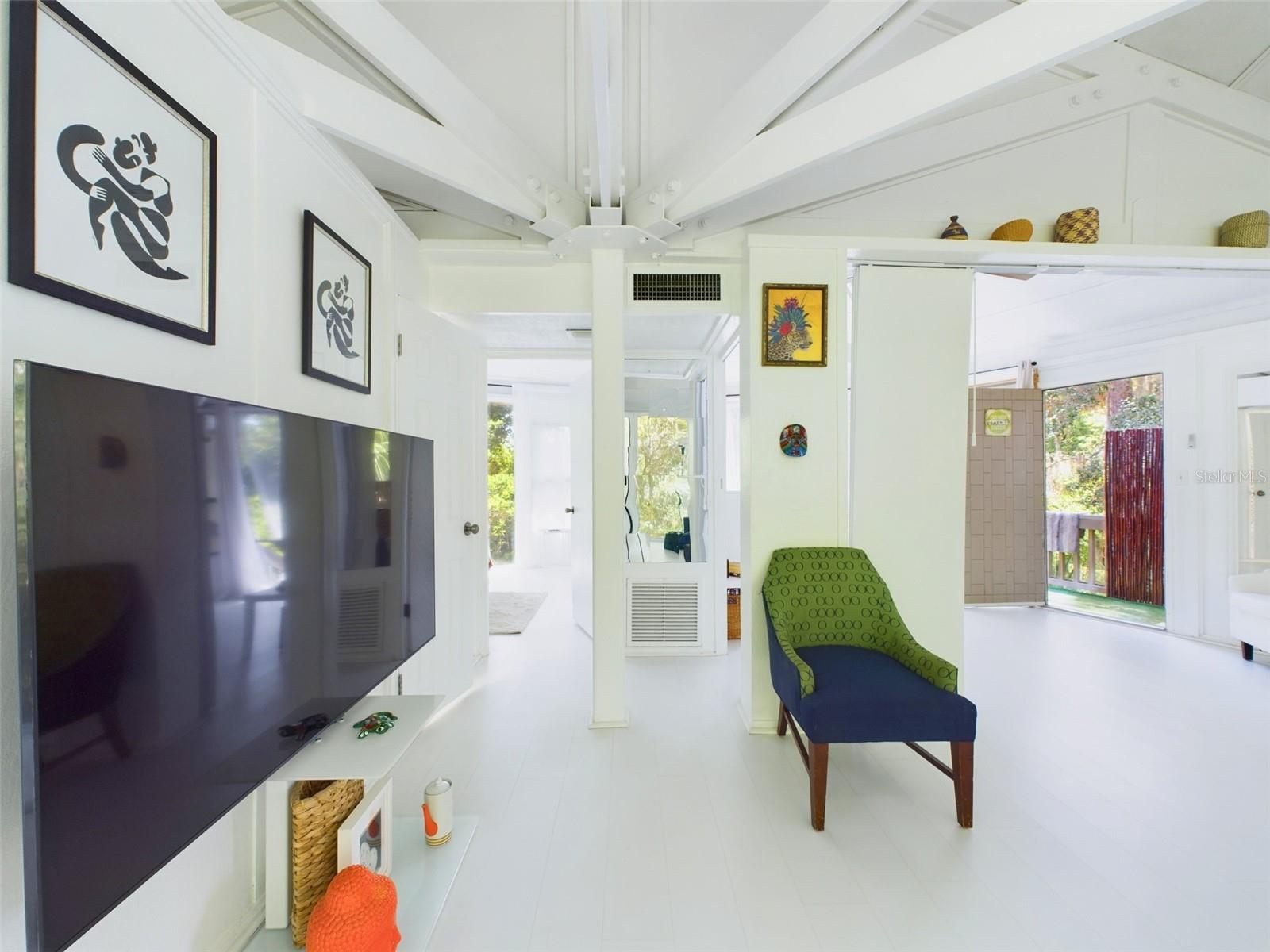 GRENELEFE LAKE LOFT CONDO UNIT 01 PH 01 - Residential