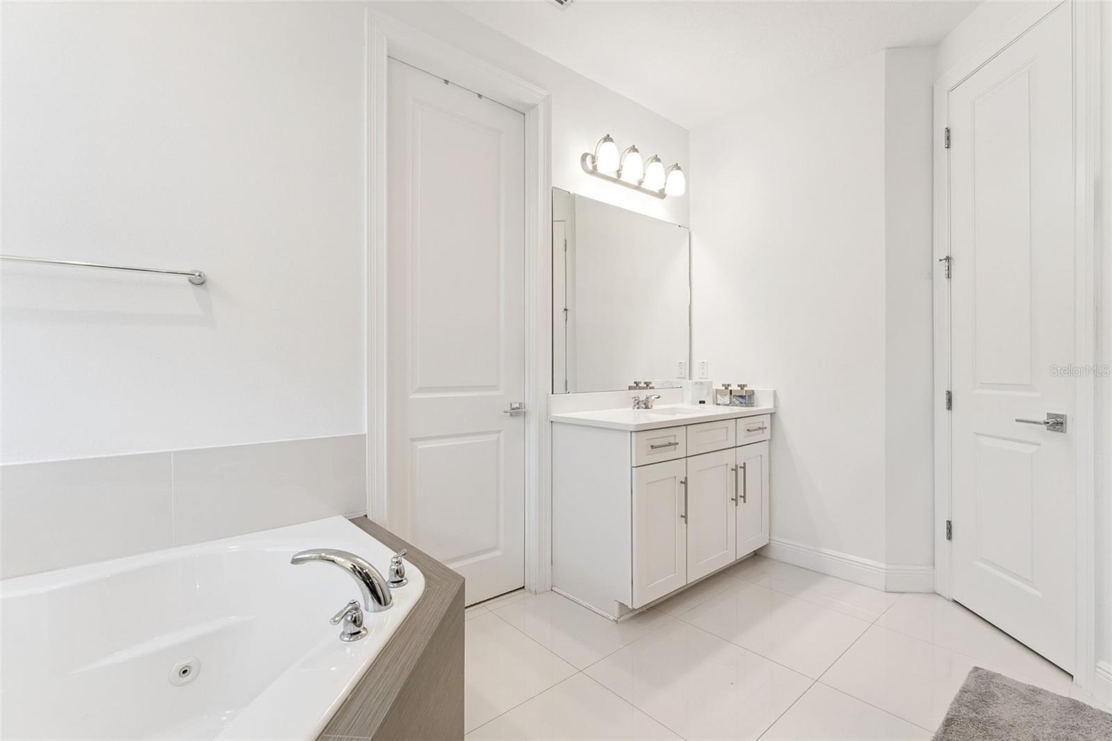 TWINWATERS - Residential