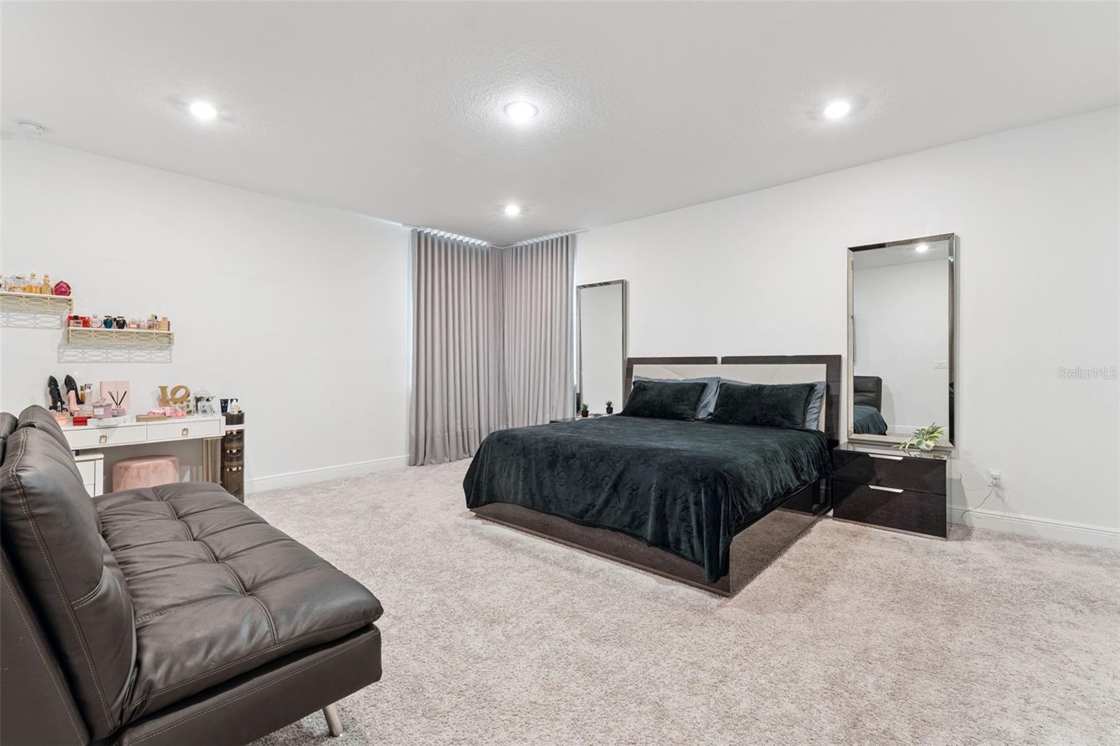 TWINWATERS - Residential