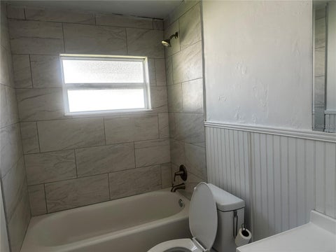 Tiny photo for 2017 NE 2 Street, Ocala, FL 34470 (MLS # OM733370)