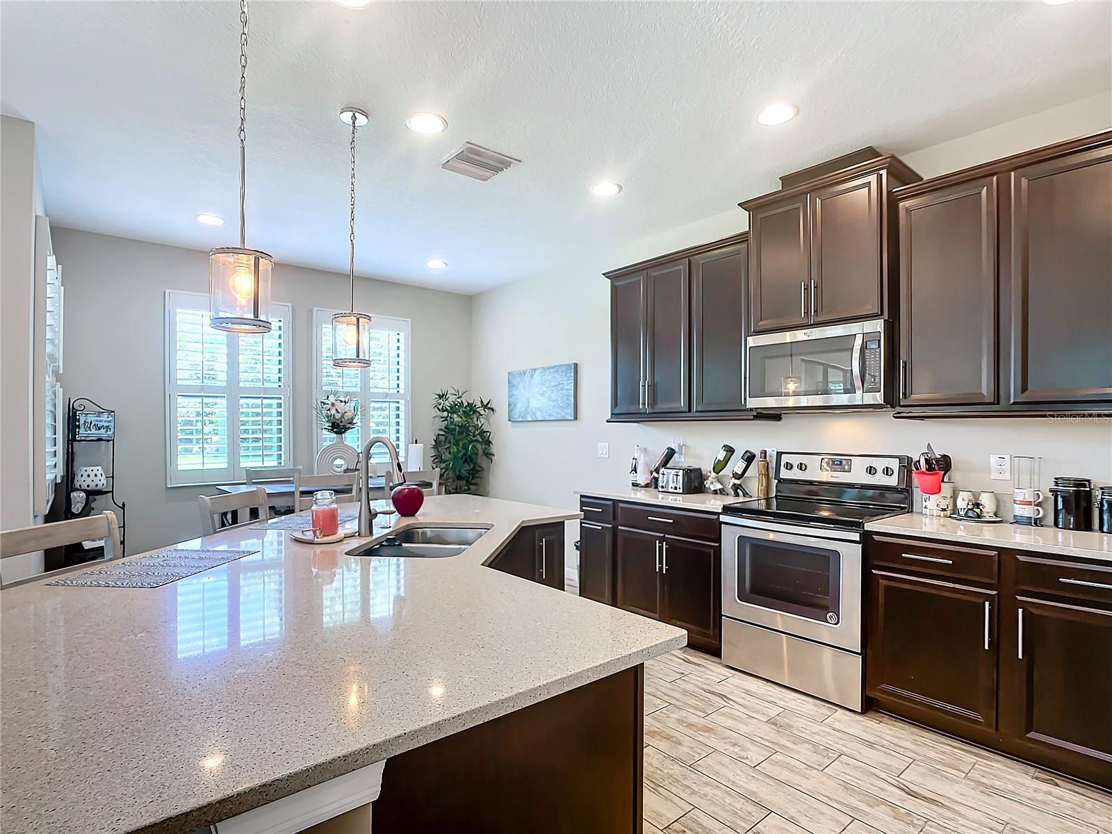 MAPLE GLEN/7 OAKS - Residential