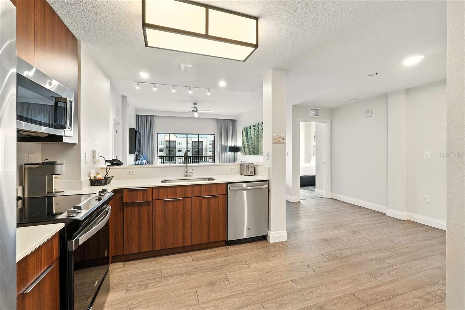 14501 GROVE RESORT AVENUE 2602