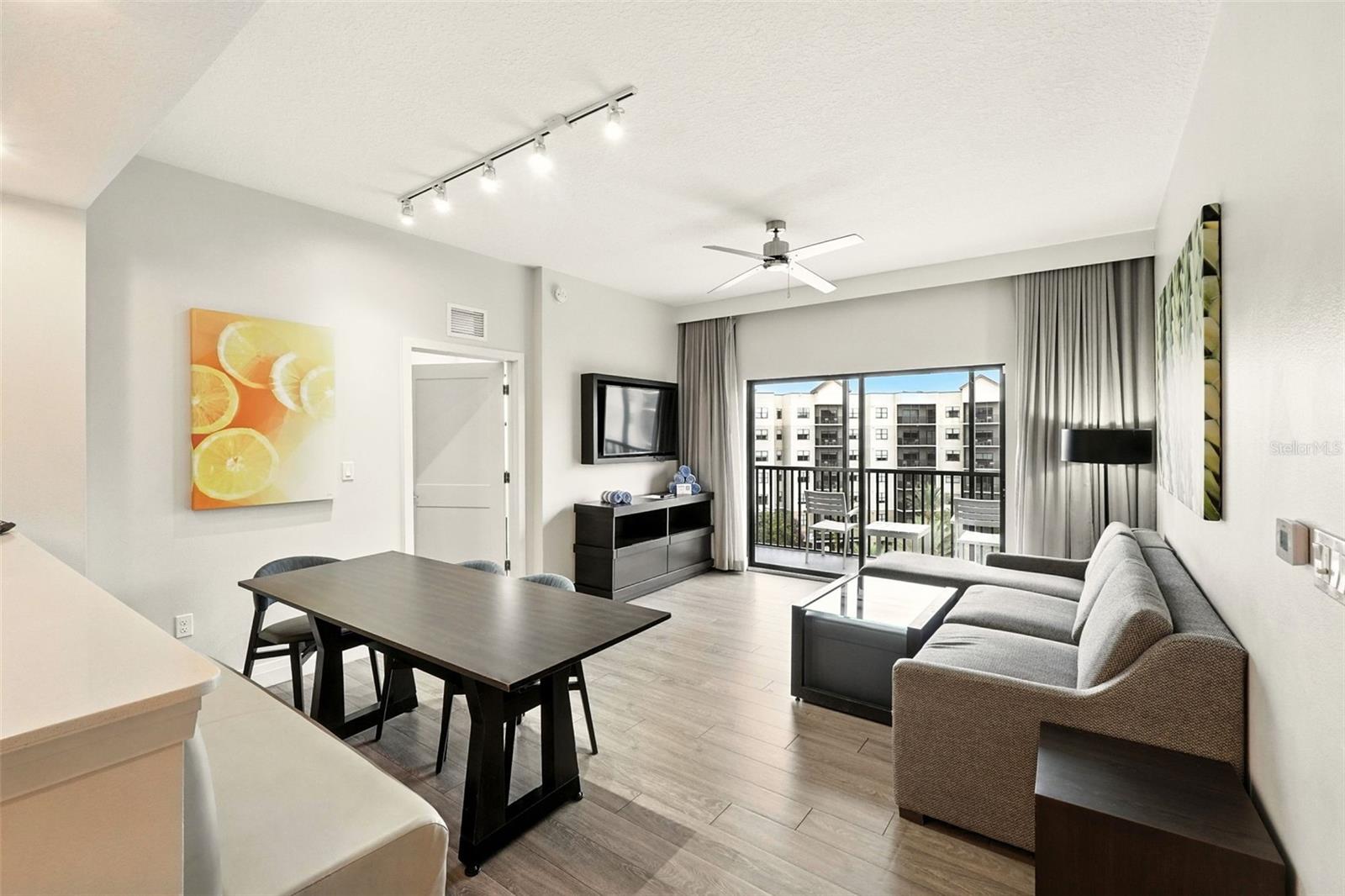 14501 GROVE RESORT AVENUE 2602