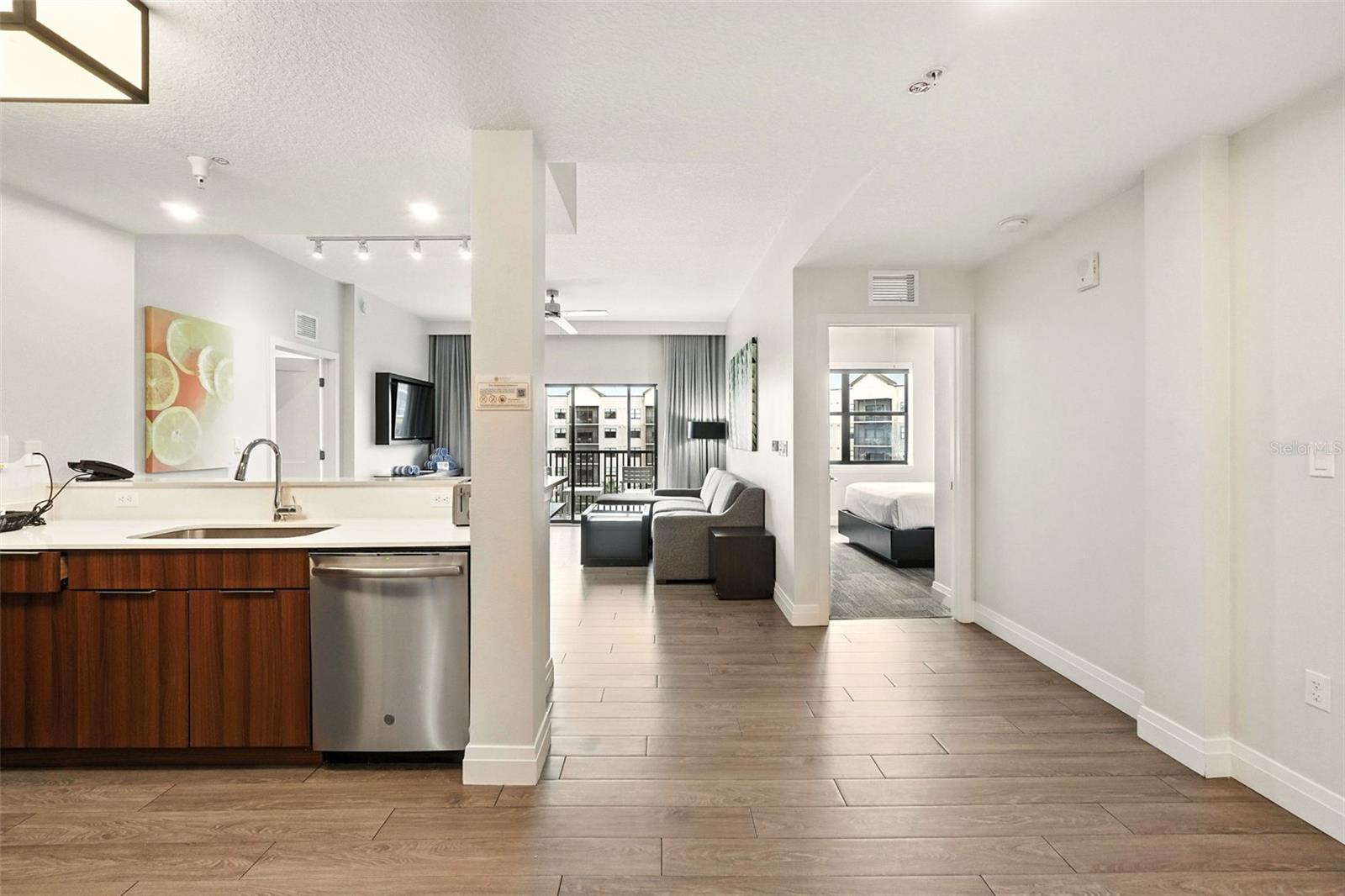 14501 GROVE RESORT AVENUE 2602