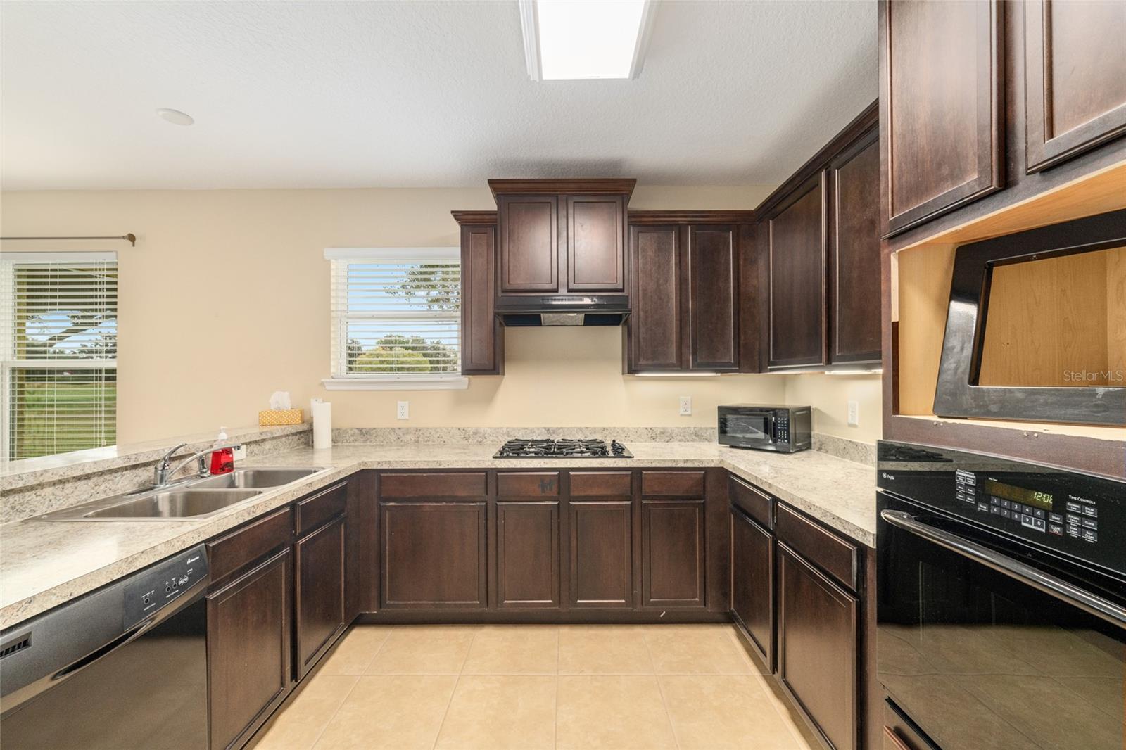 LEESBURG ARLINGTON RIDGE PH 02 - Residential