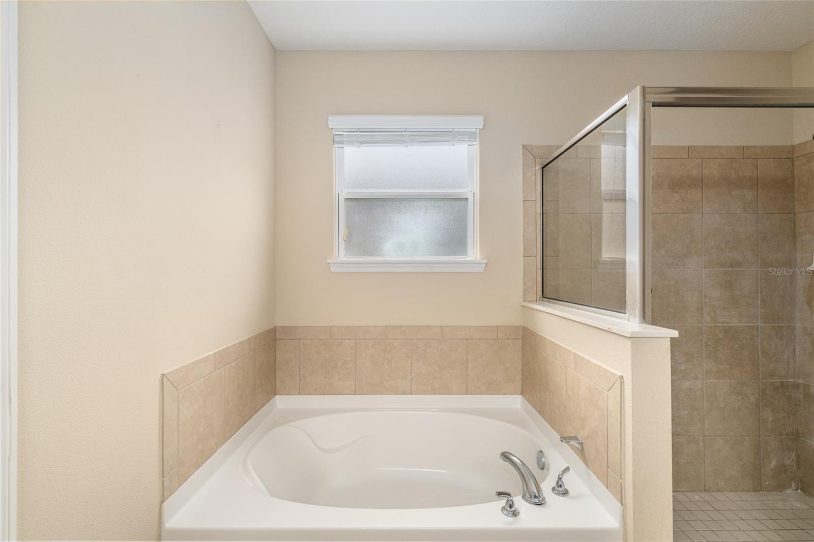 LEESBURG ARLINGTON RIDGE PH 02 - Residential