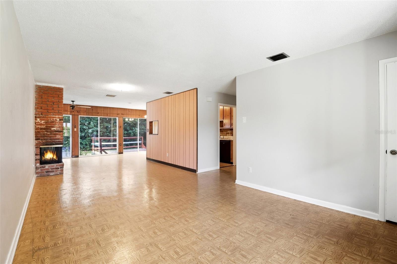 CONWILL ESTATES - Residential Lease