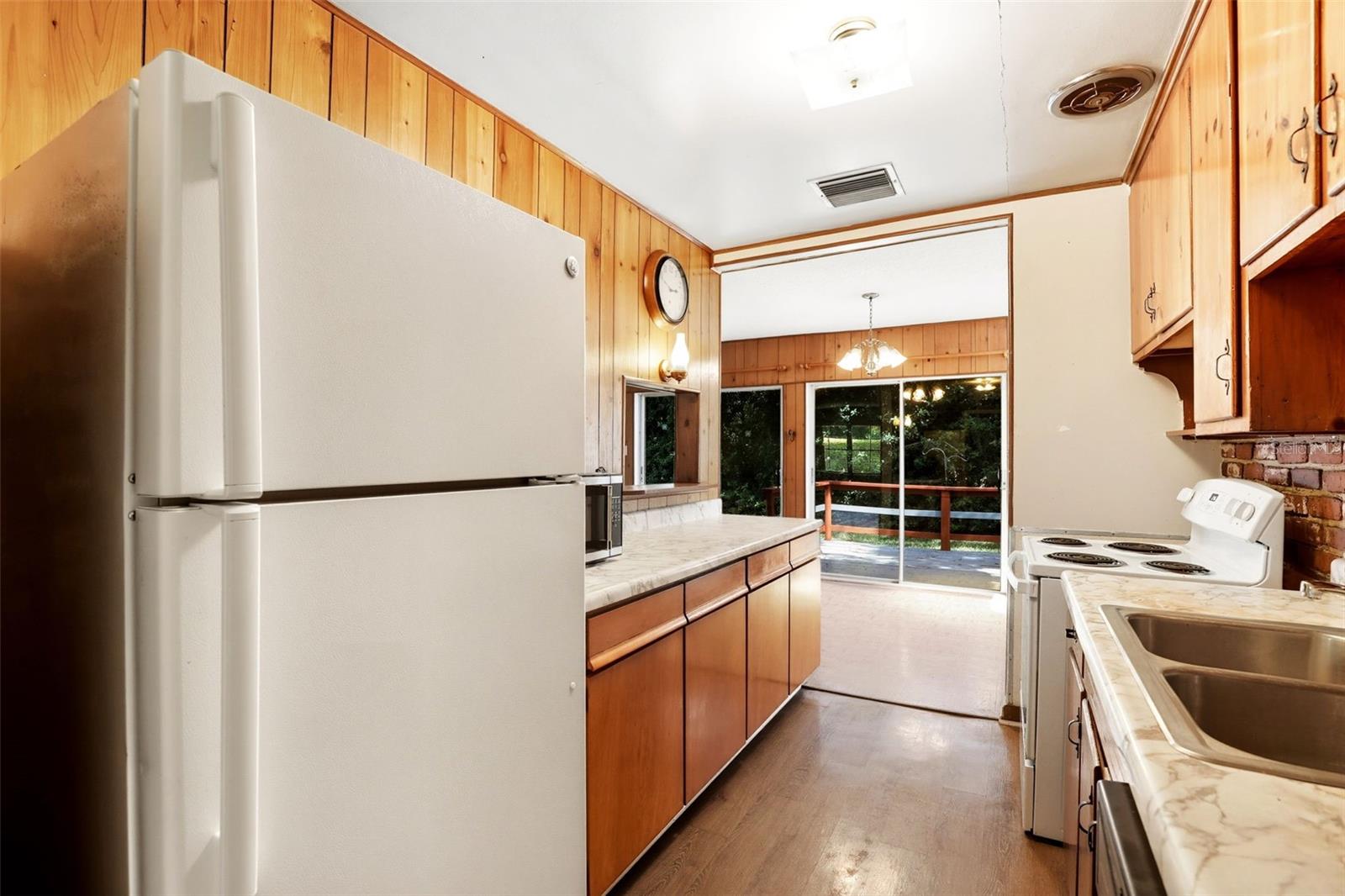 CONWILL ESTATES - Residential Lease