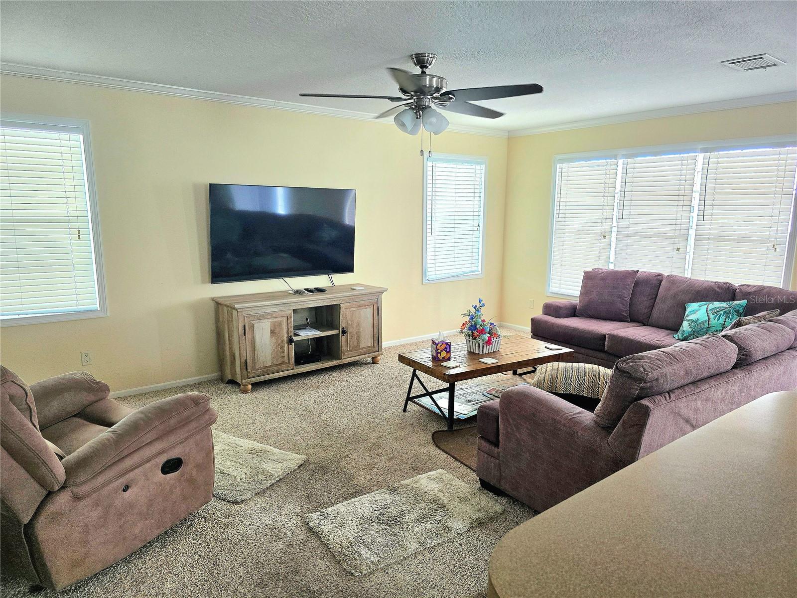 260 PELICAN LANE