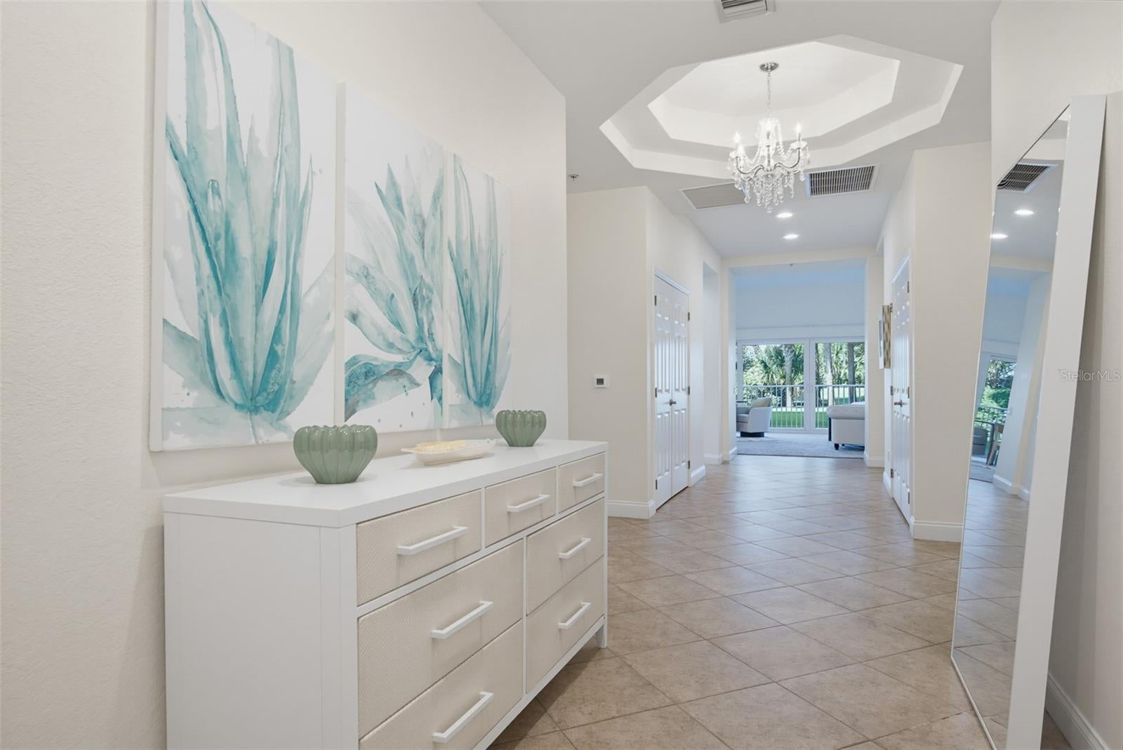 2 OCEANS WEST BOULEVARD 103