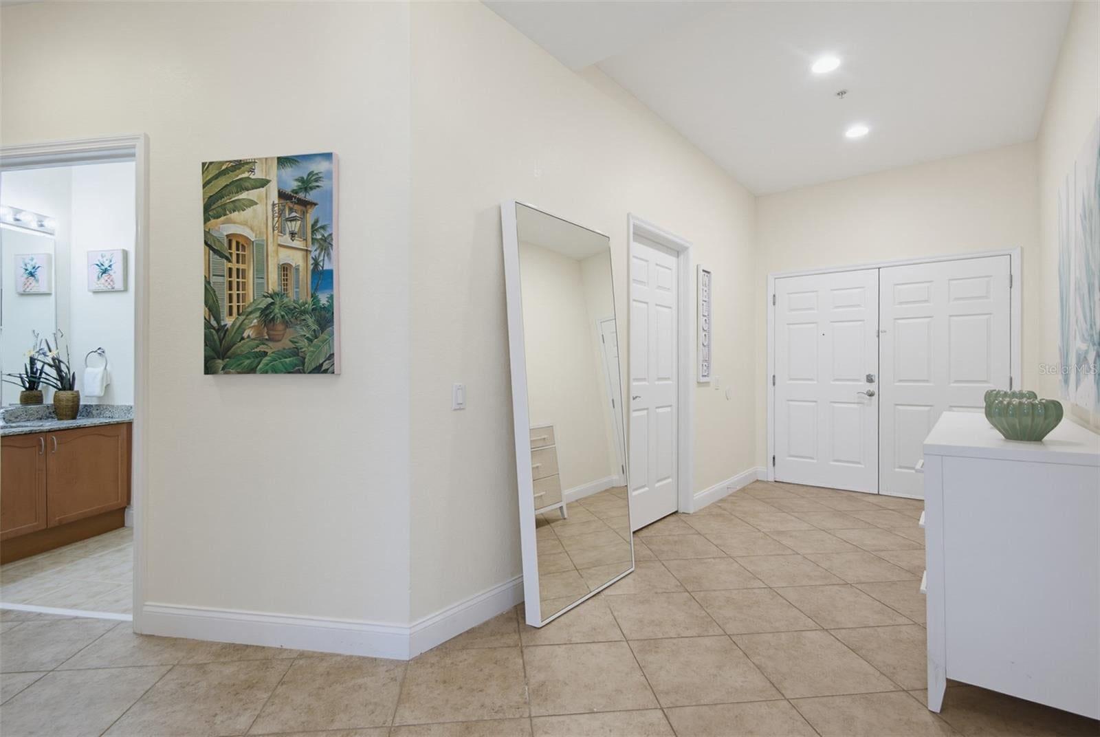 2 OCEANS WEST BOULEVARD 103